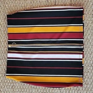 Silhouette NYC striped skirt with front zipper.  Vintage 70's style.  size Large